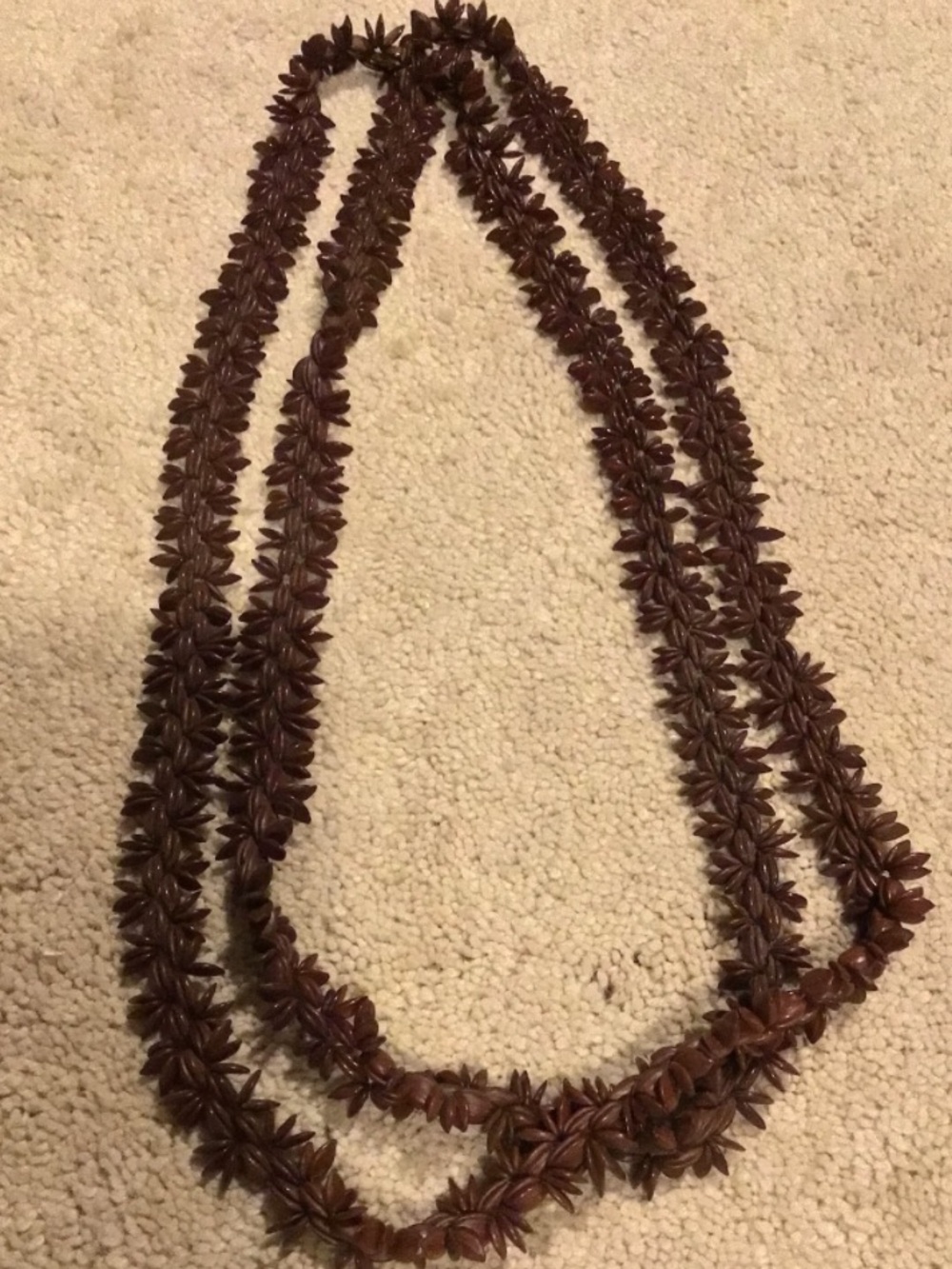 Hawaiian Koa Seed Necklace Lei Single Strand - Picture 2 of 3